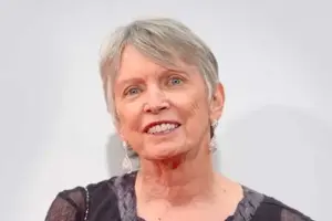lois lowry