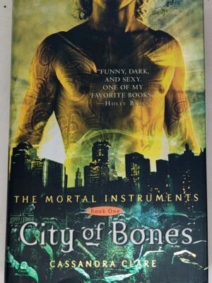 City of Bones - Cassandra Clare 2007 | 1st Edition