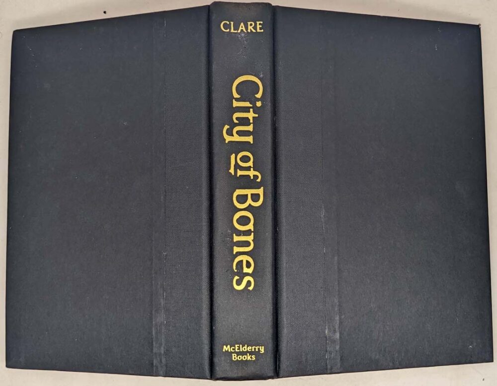 City of Bones - Cassandra Clare 2007 | 1st Edition