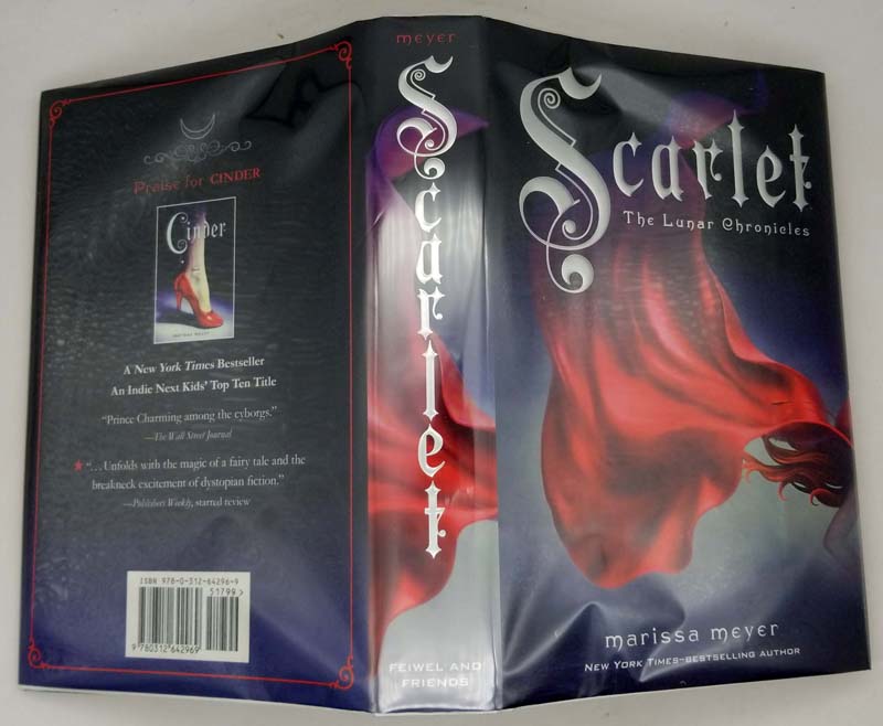 Scarlet - Marissa Meyer 2013 | 1st Edition