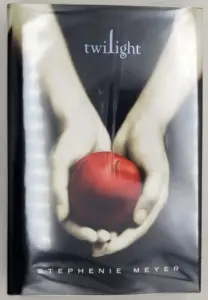 Twilight - Stephenie Meyer 2005 | 1st Edition