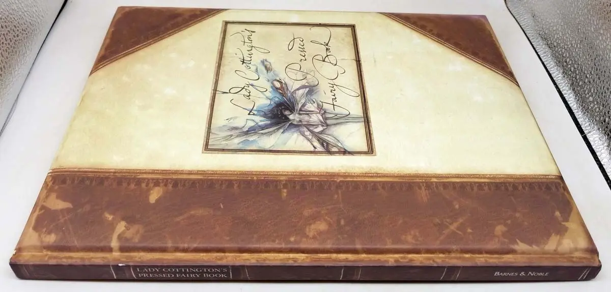 Lady Cottington's Pressed Fairy Book - Brian Froud 1998 Lady Cottington's Pressed Fairy Book - Brian Froud 1998