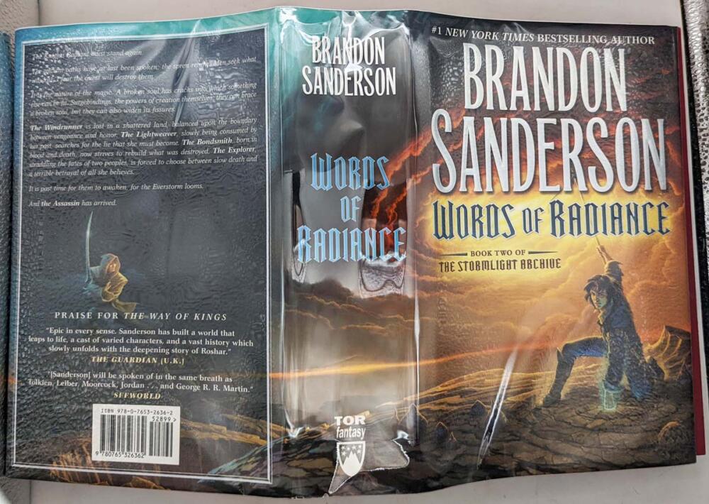 Words of Radiance: The Stormlight Archive, Book 2 - Brandon Sanderson | 1st Edition SIGNED