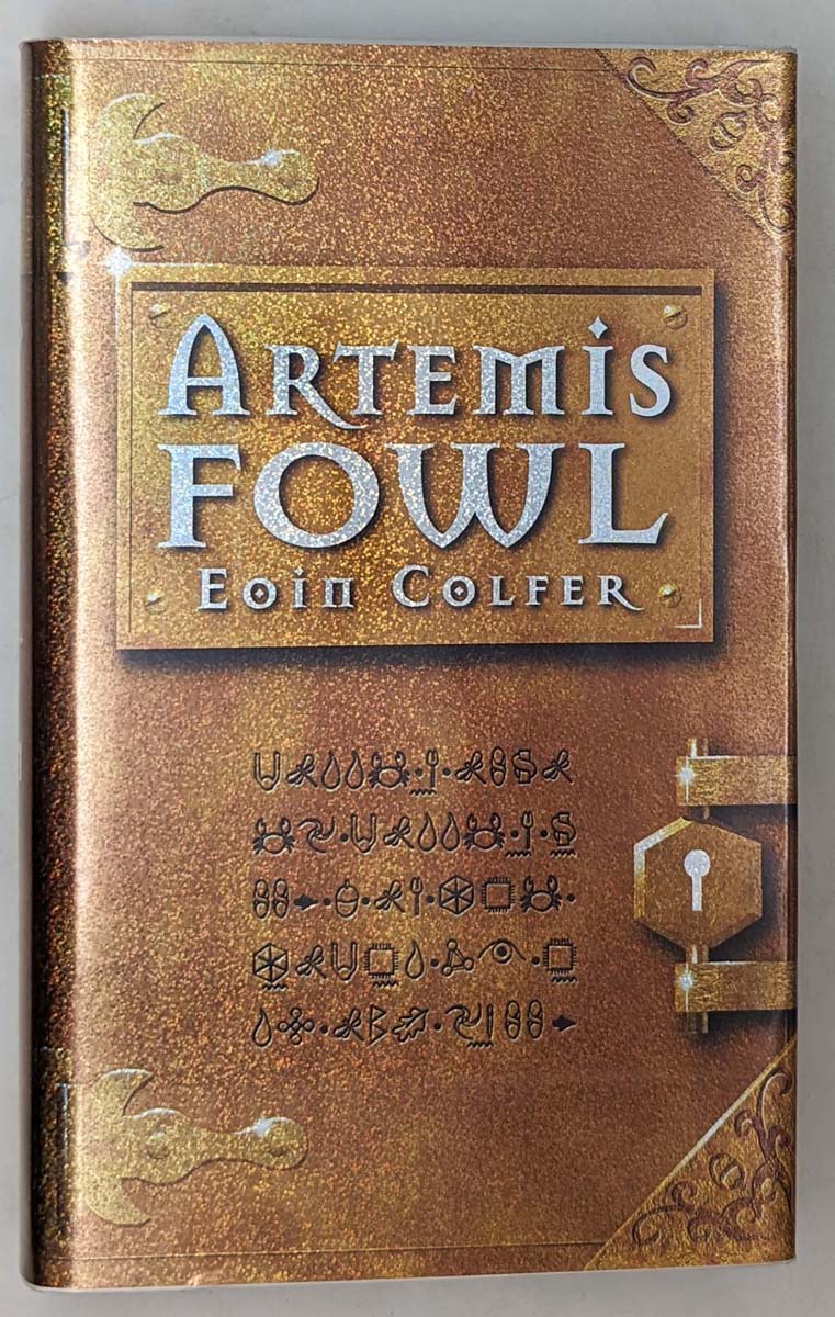 Artemis Fowl: The Arctic Incident [Book 2] [FIRST EDITION, FIRST PRINTING]  by Colfer, Eoin: (2009) 1st Edition Comic