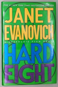 Hard Eight - Janet Evanovich 2002 | 1st Edition SIGNED