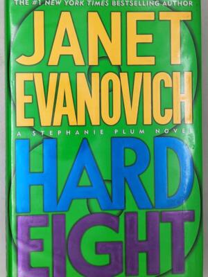 Hard Eight - Janet Evanovich 2002 | 1st Edition SIGNED