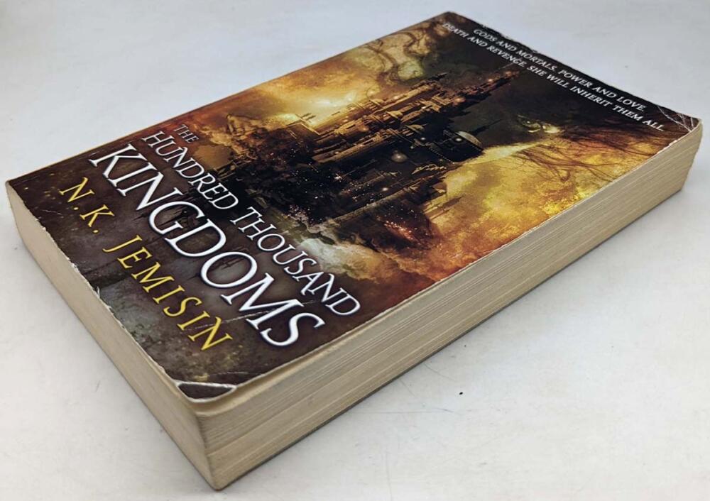 Hundred Thousand Kingdoms - N. K. Jemisin 2010 | 1st Edition