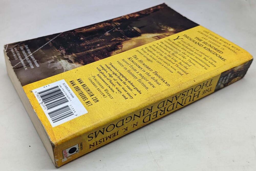 Hundred Thousand Kingdoms - N. K. Jemisin 2010 | 1st Edition