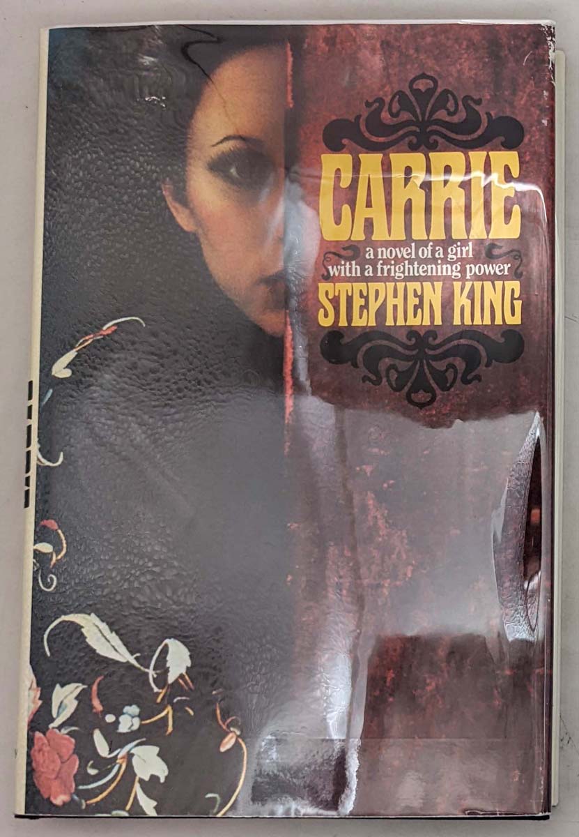 Carrie - Stephen King 1974, BCE