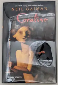 Coraline - Neil Gaiman 2002 | 1st Edition