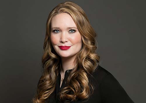 Sarah J. Maas