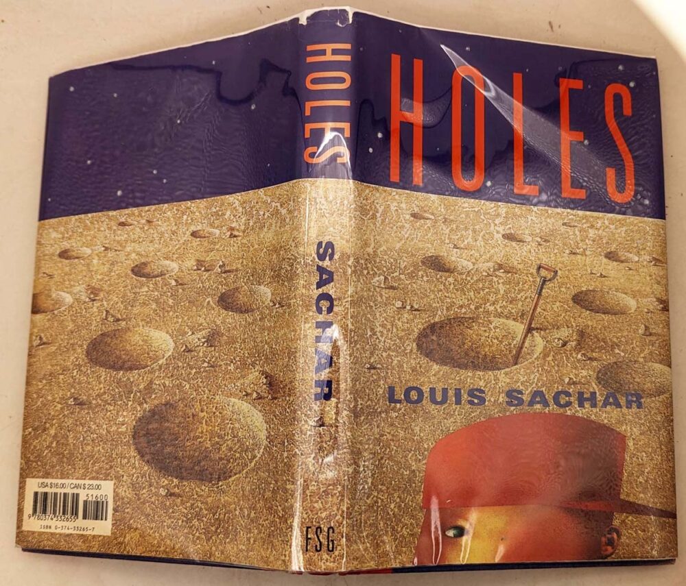 Holes - Louis Sachar 1998 | 1st Edition