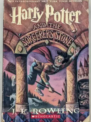 Harry Potter and the Sorcerer's Stone - J.K. Rowling 1997 | 1st PB Edition